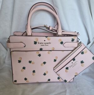 NWOT Kate Spade New York Staci Medium Pineapple Satchel W/ wallet